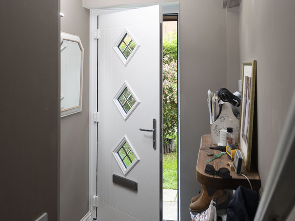 Zinnia 3 style in the charming Cotswold Blue inside