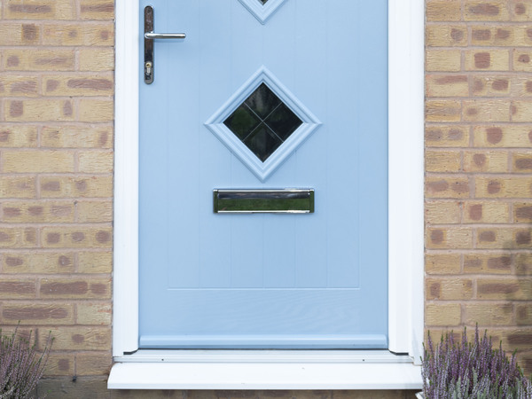 lower half of Zinnia 3 style in the charming Cotswold Blue detail diamond