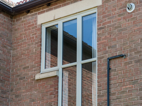 Fixed Frame Windows In P Shape